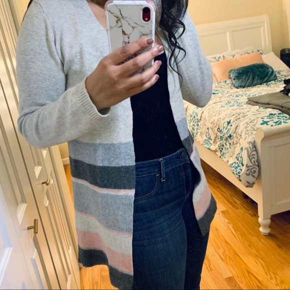 Colorblock Grey Pink Cardigan Sweater - Picture 2 of 3